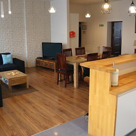 Fogra Travel Apartment คราคูฟ ภายนอก รูปภาพ