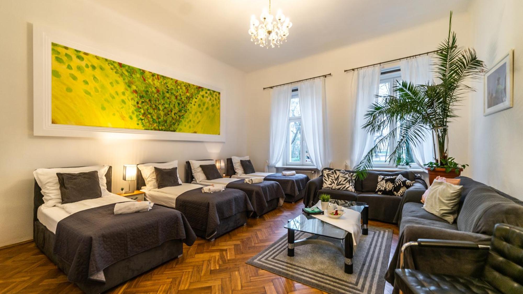 Fogra Travel Apartment คราคูฟ ภายนอก รูปภาพ