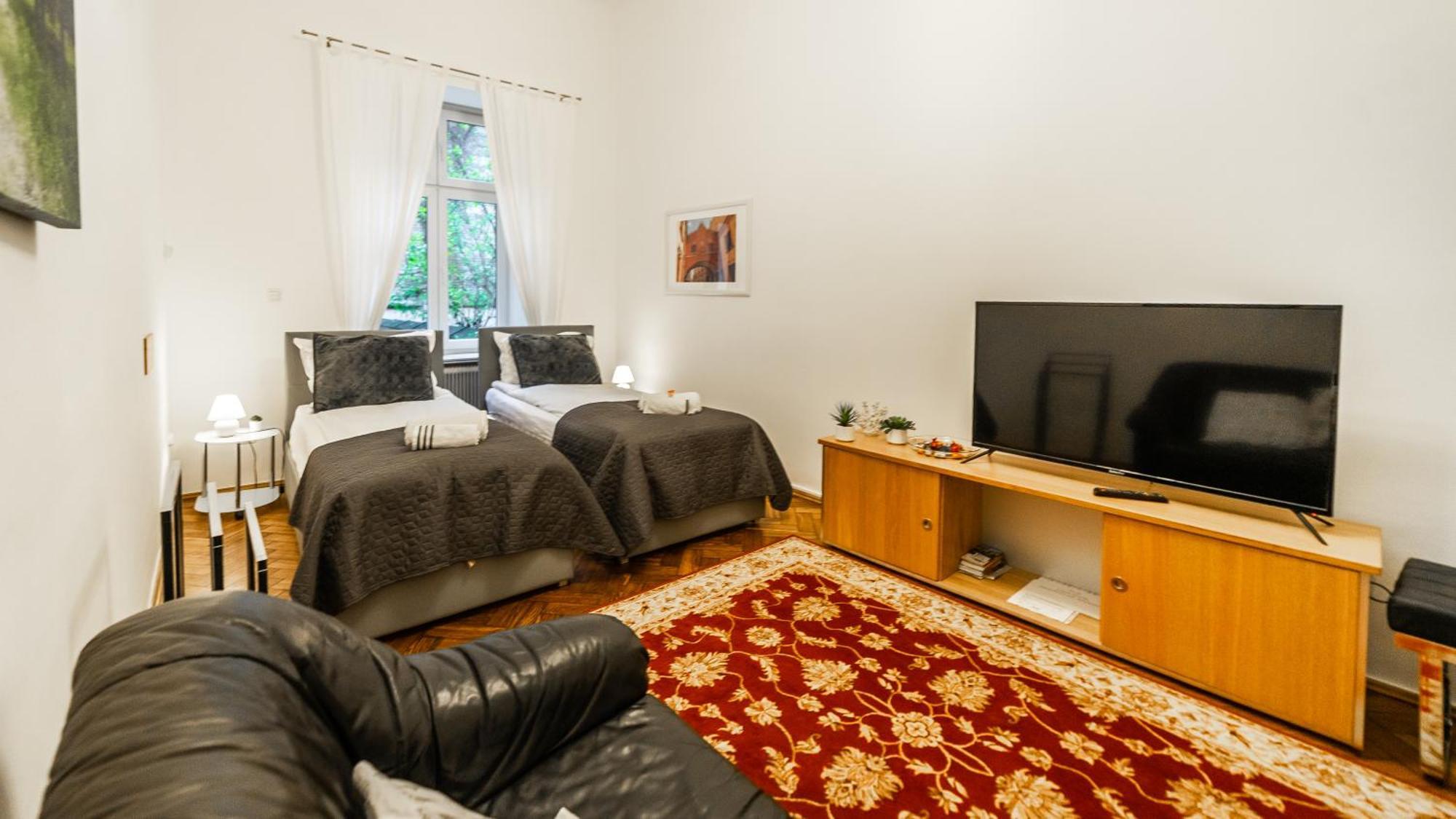Fogra Travel Apartment คราคูฟ ภายนอก รูปภาพ