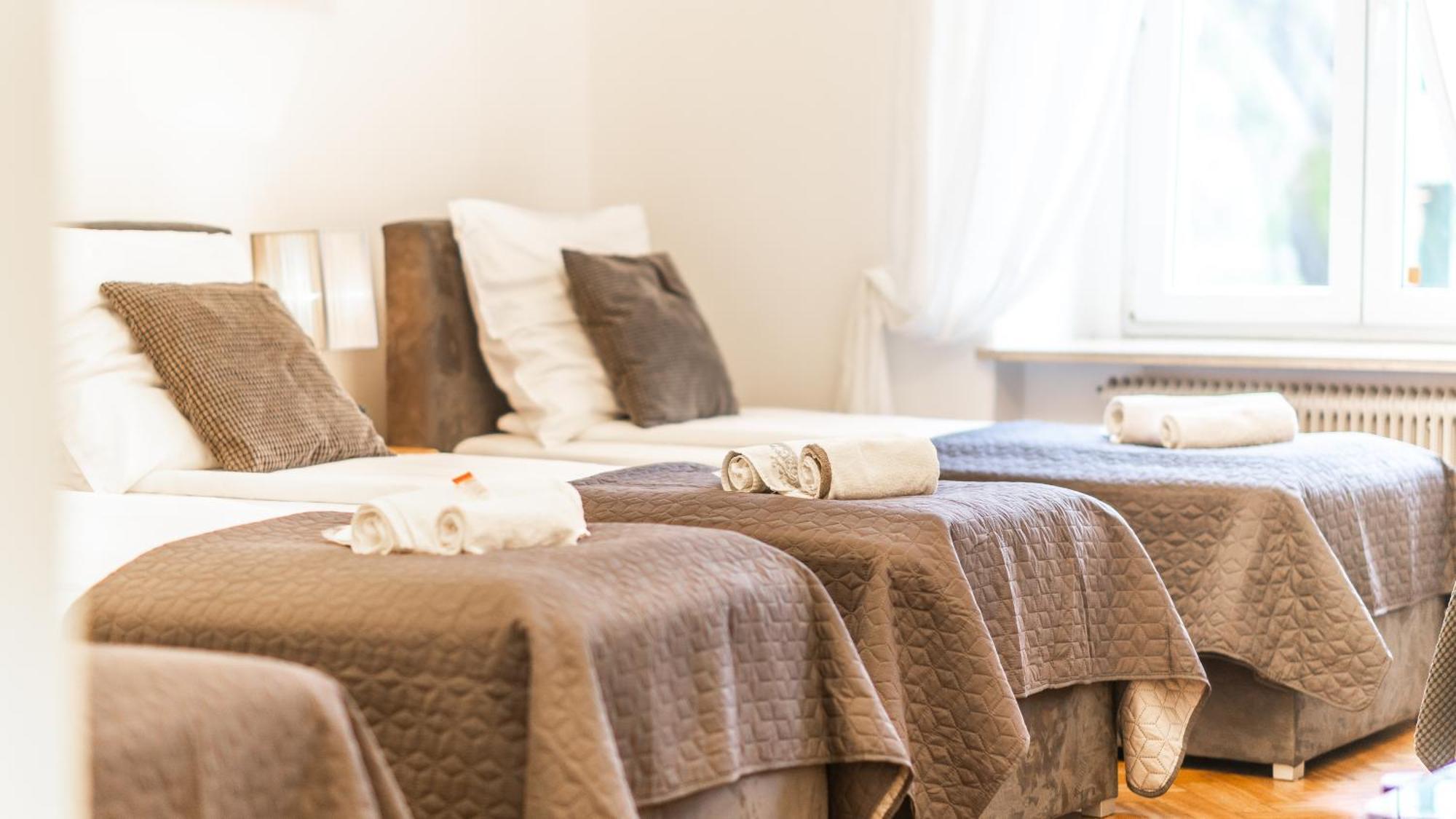 Fogra Travel Apartment คราคูฟ ภายนอก รูปภาพ