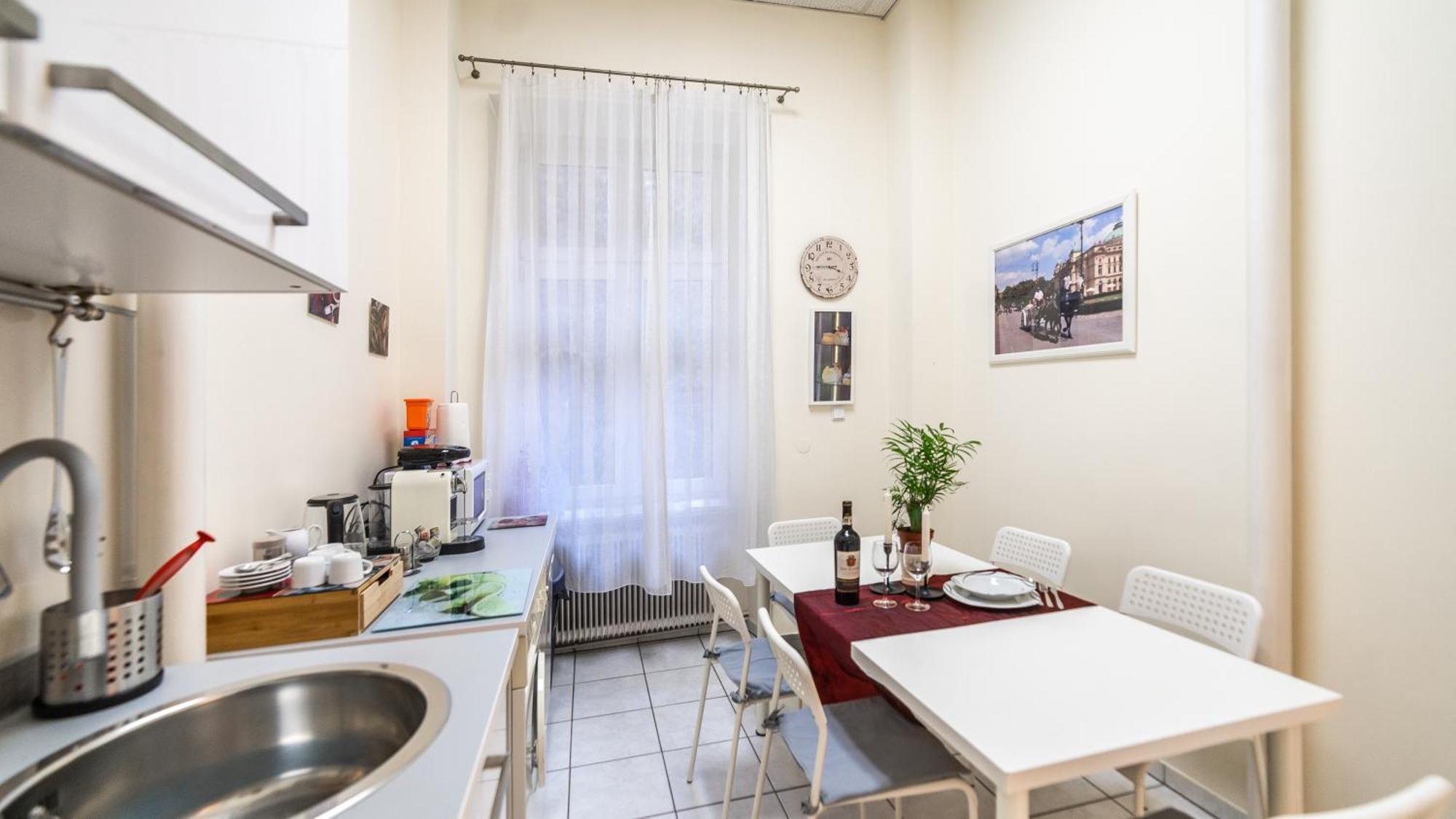 Fogra Travel Apartment คราคูฟ ภายนอก รูปภาพ