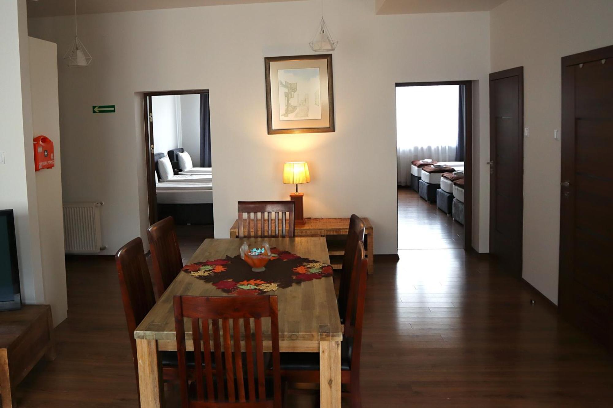 Fogra Travel Apartment คราคูฟ ภายนอก รูปภาพ