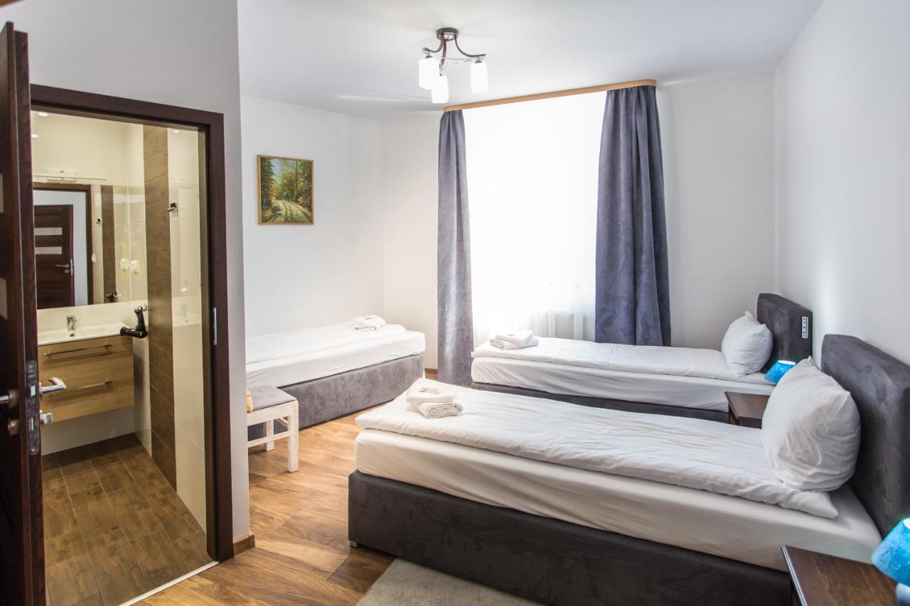 Fogra Travel Apartment คราคูฟ ภายนอก รูปภาพ