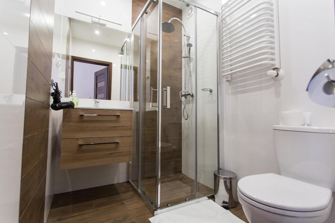 Fogra Travel Apartment คราคูฟ ภายนอก รูปภาพ